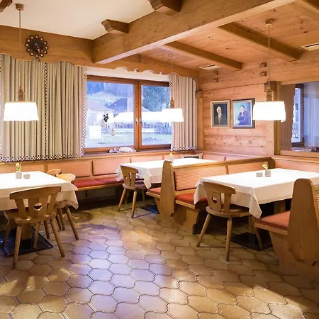 בית הארחה Loewen